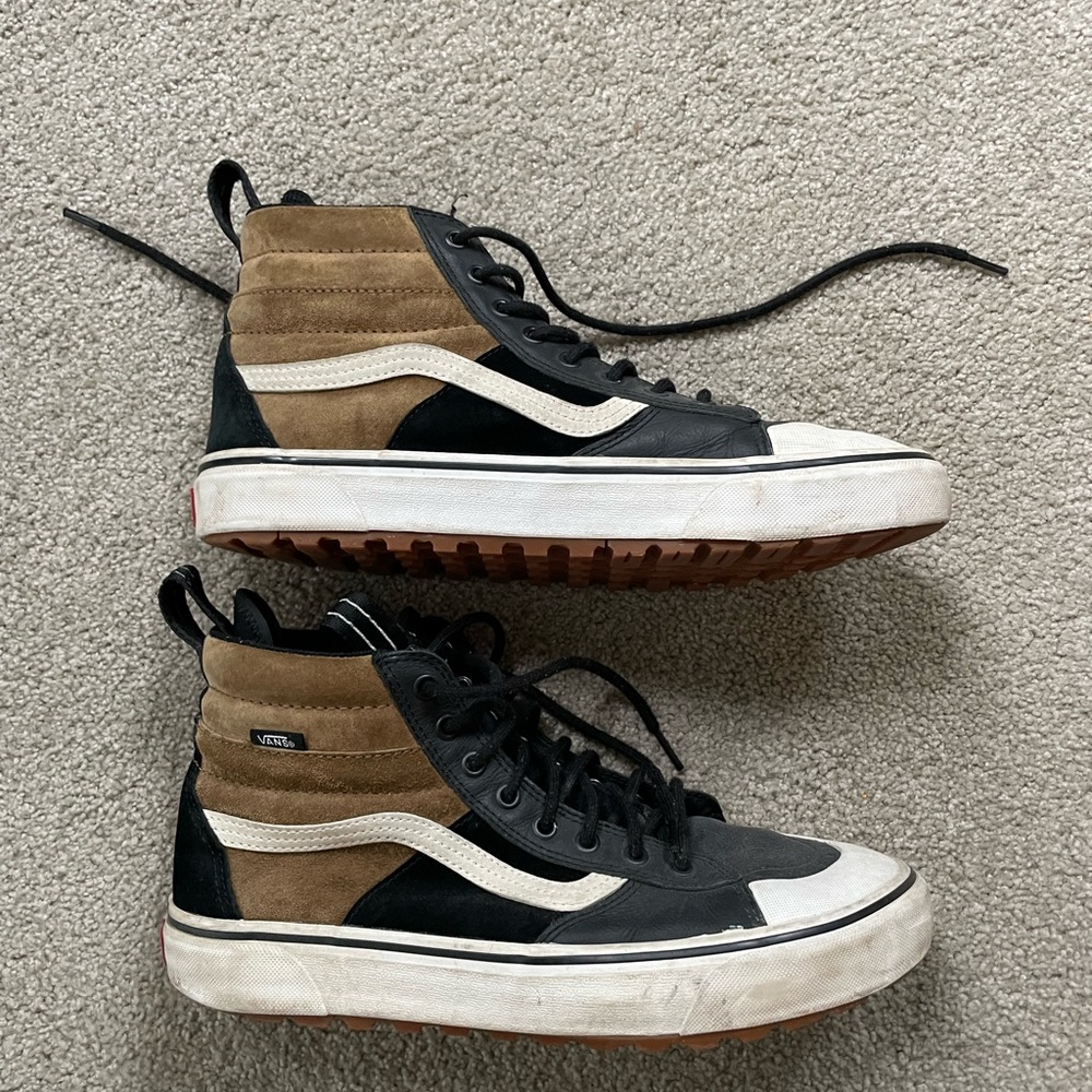 Vans Men's Black and Brown High-Top Sneakers